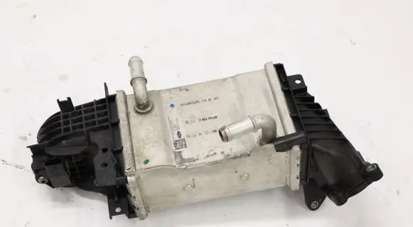 Ford Focus Intercooler radiator JN1Q6C896AD