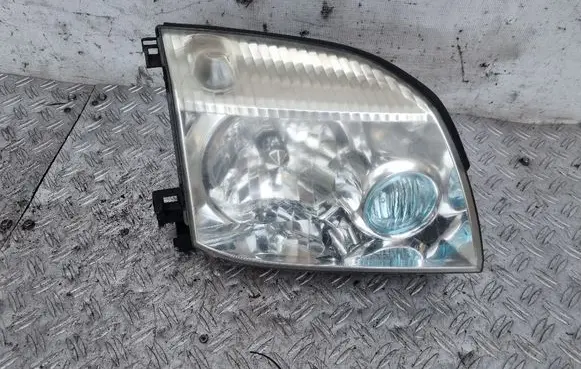 Nissan X-Trail T30 Headlight/headlamp 1756