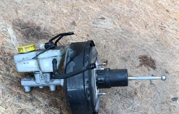 Skoda Roomster (5J) Brake booster 6Q1614105AH