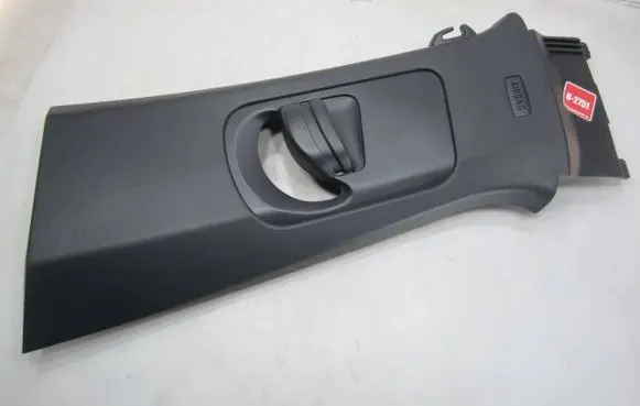 Volkswagen Tiguan (B) pillar trim (top) 5NA867243 5NA867243C