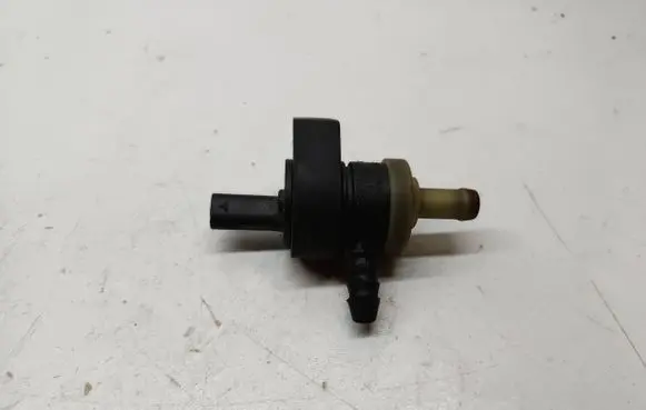 Mercedes-Benz G W461 W463 1st Gen Vacuum valve A0009976912