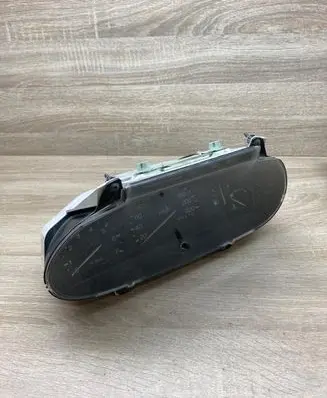 Ford Fiesta Speedometer (instrument cluster) 96FB10848BA 431042C