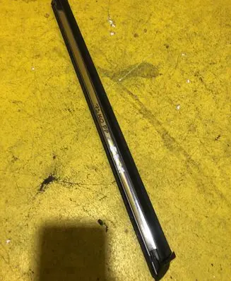 Mini One - Cooper Coupe R56 Wiper trim RZ1R5P2K6