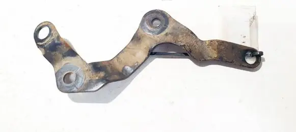 Subaru Legacy Engine mounting bracket