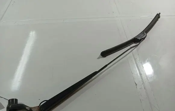 Dodge Caliber Front wiper blade arm 
