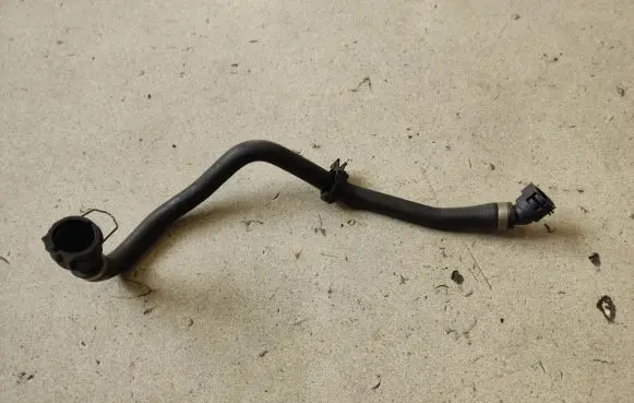 BMW 4 F36 Gran coupe Engine coolant pipe/hose 8514058