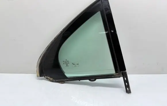 Mercedes-Benz C W205 Rear vent window glass A2057300155 A2057306000