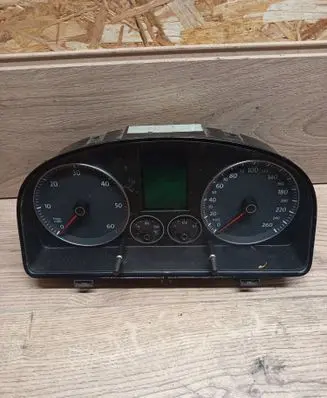 Volkswagen PASSAT B6 Speedometer (instrument cluster) A2C53023102 A2C53025660 C0682