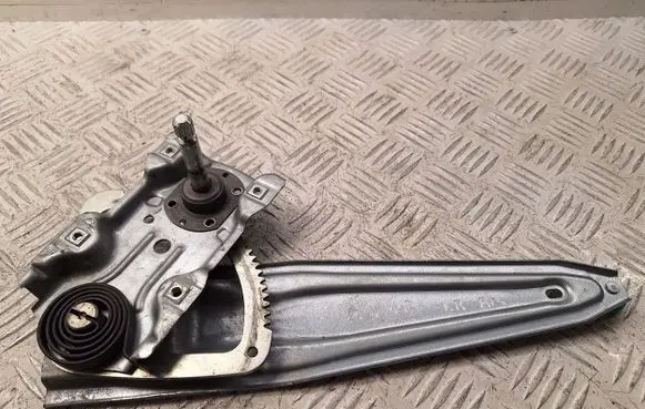 Toyota Avensis T270 Rear door manual window regulator 6984002210