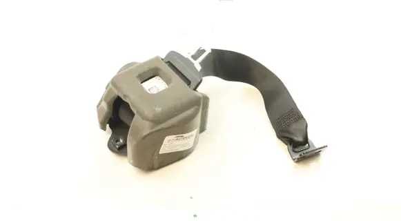 Rear seatbelt