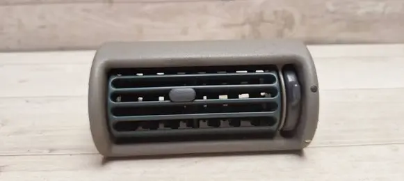 Land Rover Freelander Dashboard side air vent grill/cover trim MWC4078