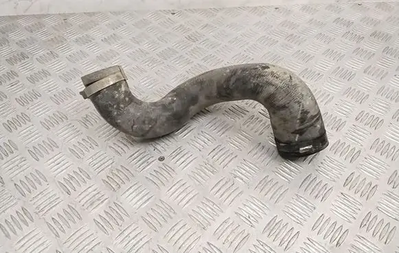 Intercooler hose/pipe