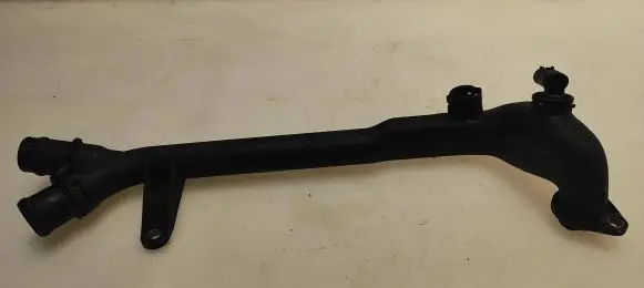 Mercedes-Benz CLK A209 C209 Engine coolant pipe/hose A2712001152