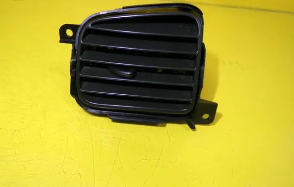 Mazda 323 F Dashboard side air vent grill/cover trim B25FGM932LH