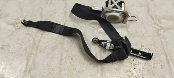 Jeep Grand Cherokee Front seatbelt 2472188