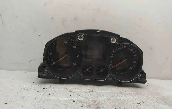 Volkswagen PASSAT B6 Speedometer (instrument cluster) 3C0920871E