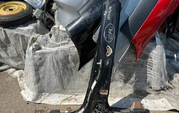 Toyota Verso Pillar (middle) 