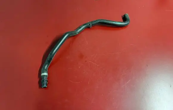 BMW X5 F15 Engine coolant pipe/hose 9168938 64219168938
