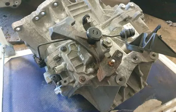 Volvo XC60 Manual 6 speed gearbox RFE66R7F097BB 1285407