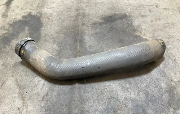 Intercooler hose/pipe