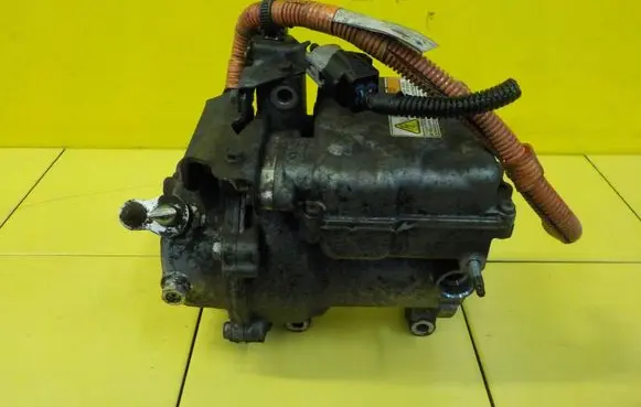 Mitsubishi Outlander Air conditioning (A/C) compressor (pump) 7813A378