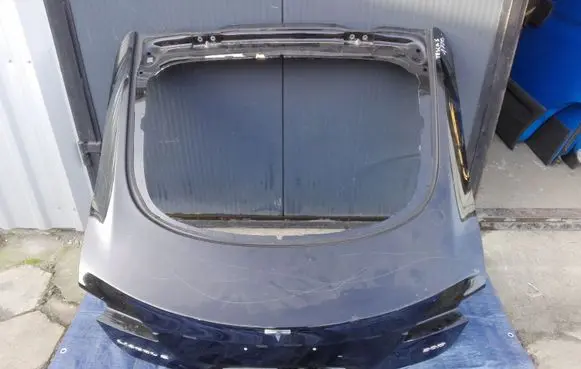 Tesla Model S Tailgate/trunk/boot lid