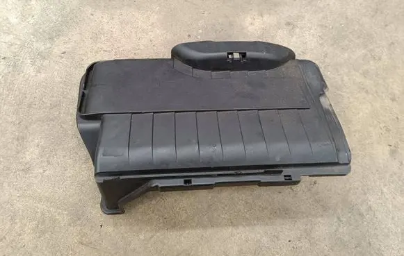 Mercedes-Benz CLA C117 X117 W117 Battery box tray cover/lid A2465411005
