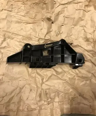 Lexus RX 330 - 350 - 400H Headlight/headlamp mounting bracket 52134OE020