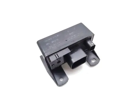 Mercedes-Benz S W220 Glow plug pre-heat relay 0285454032