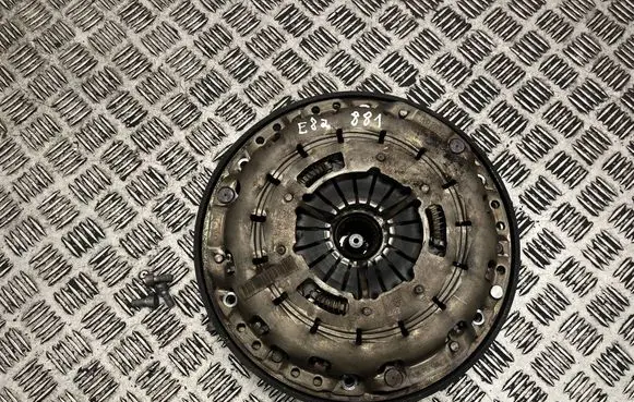 BMW 1 E82 E88 Clutch set kit 7580691 21207580691 7583172