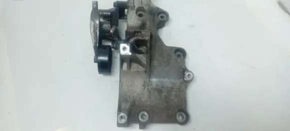 Volkswagen Touran I Generator/alternator bracket 03G903143A