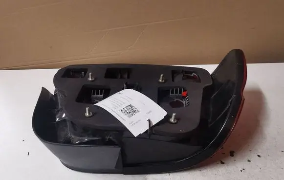 BMW 5 E39 Rear/tail lights 8358032 2VP00724002