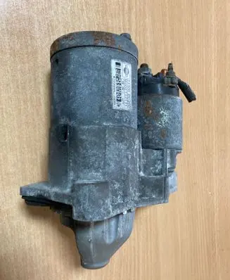Nissan Note (E11) Starter motor 23300BC200 M000T32171