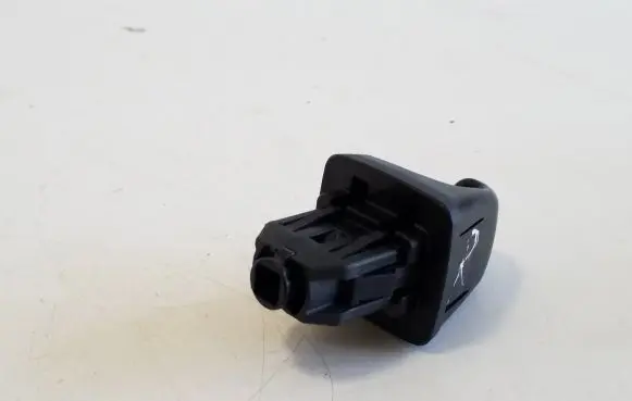 Sun visor clip/hook/bracket