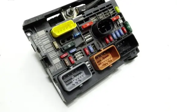 Citroen Berlingo BSM Control unit 9675878480