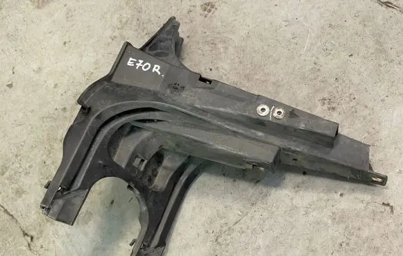 BMW X5 E70 Headlight/headlamp mounting bracket 7157984