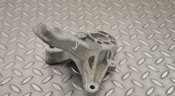 Mini One - Cooper Coupe R56 Engine mounting bracket 8788663