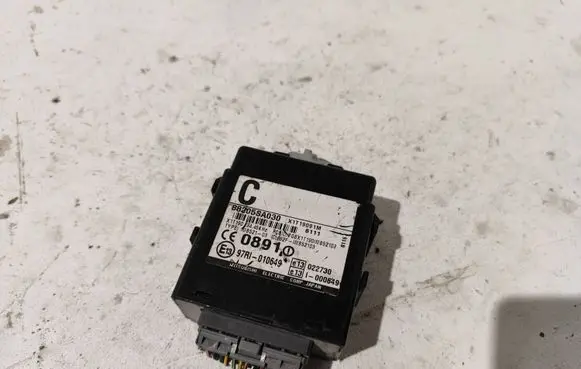 Subaru Forester SG Immobilizer control unit/module 88205SA030 97RI010649 X1T19091M