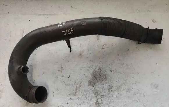 Air intake hose/pipe