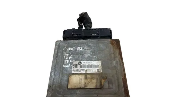 Volkswagen PASSAT B7 Engine control unit/module 03L907425C 5WP42902AA