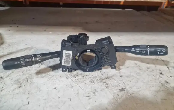 Chrysler Pacifica Wiper turn signal indicator stalk/switch 04685865AC