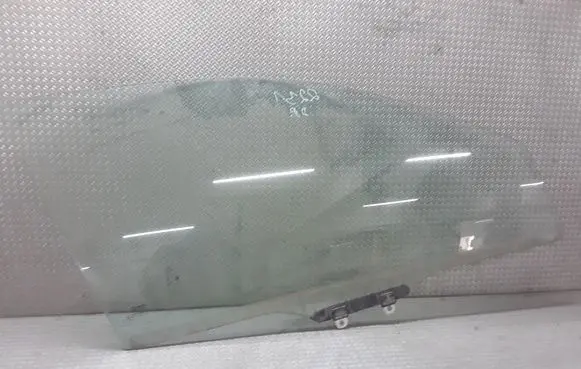 Honda Civic Front door window glass four-door