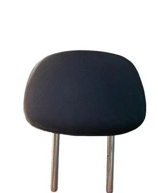Mitsubishi L200 Rear seat headrest 
