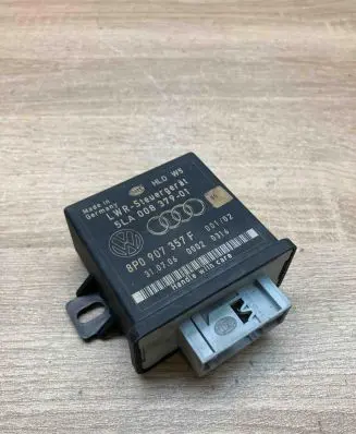 Audi A6 S6 C6 4F Light module LCM 8P0907357F 5LA008379