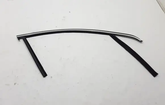 Volvo V60 Front door rubber seal 31352548