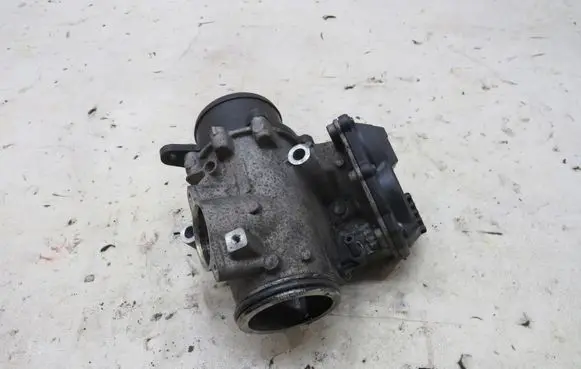 Jaguar XF X260 Throttle valve G4D3-5H273-AB