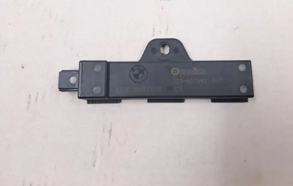 BMW 8 G14 Keyless system antenna 5A5D3C0 6832065