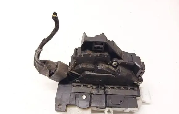 Ford Mondeo Mk III Rear door lock 2S4AA26413EB