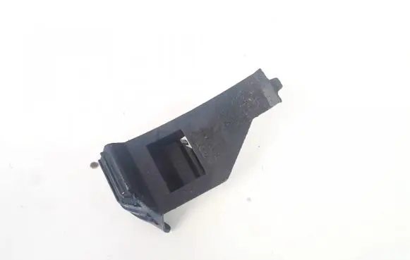 Volvo V50 Front bumper mounting bracket 30678481lh 30678481-lh