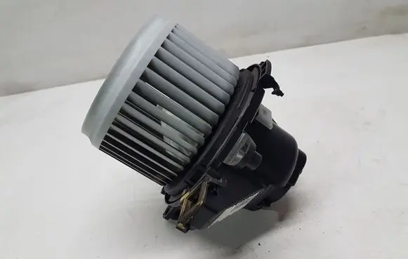 Peugeot 5008 II Heater fan/blower 1609690180